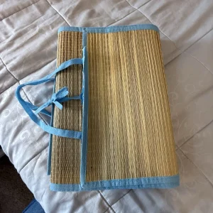 Beach Mat Made With Seagrass 36 X 70 L👀K NWOT Side Pocket When Folded Aqua Trim